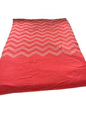 Red Chevron Tablecloth / Table Topper – Modern Woven Zigzag – 56 x 39